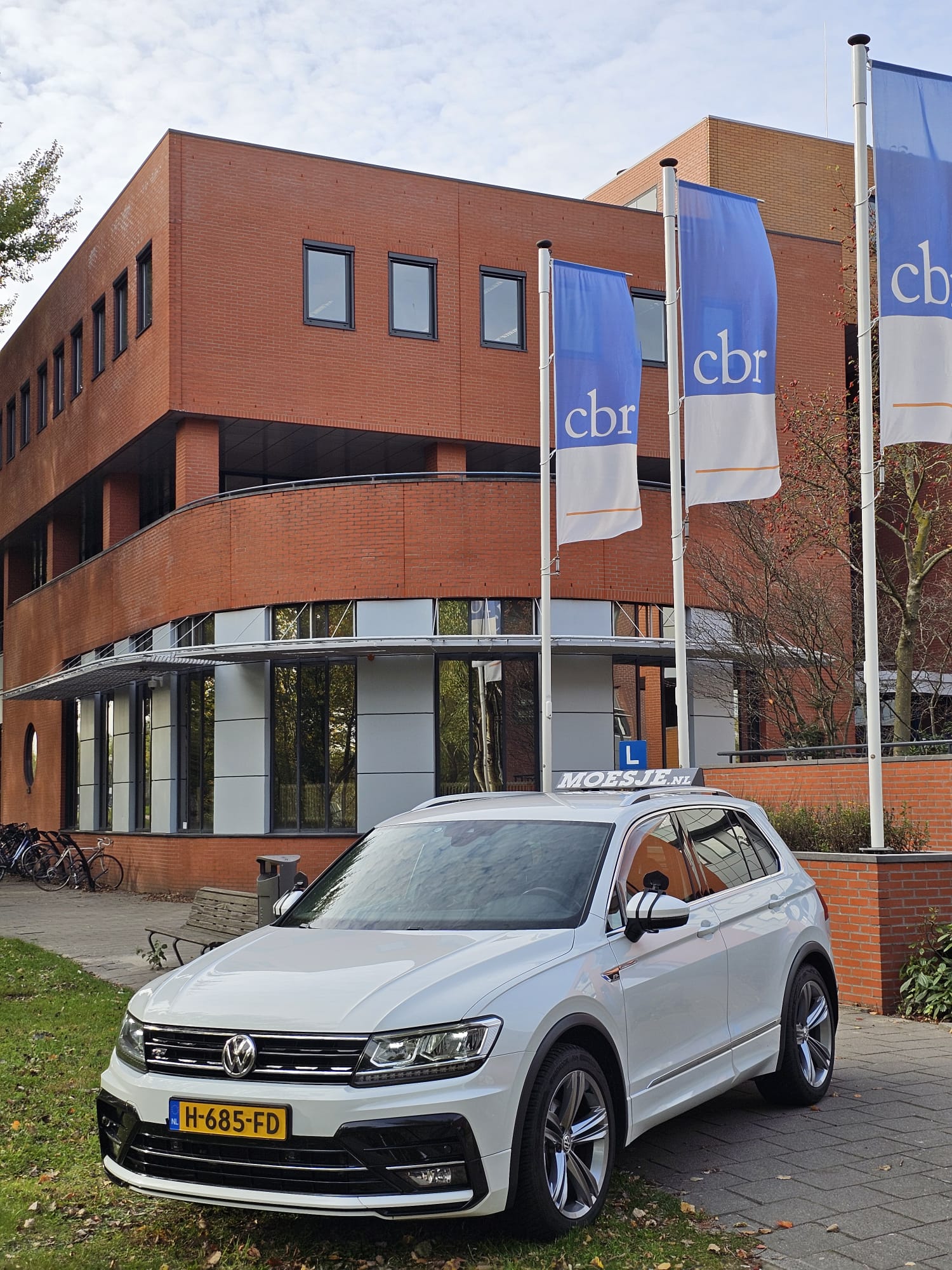 Premium rijlessen Amsterdam-Zuid met Rijschool Moesje