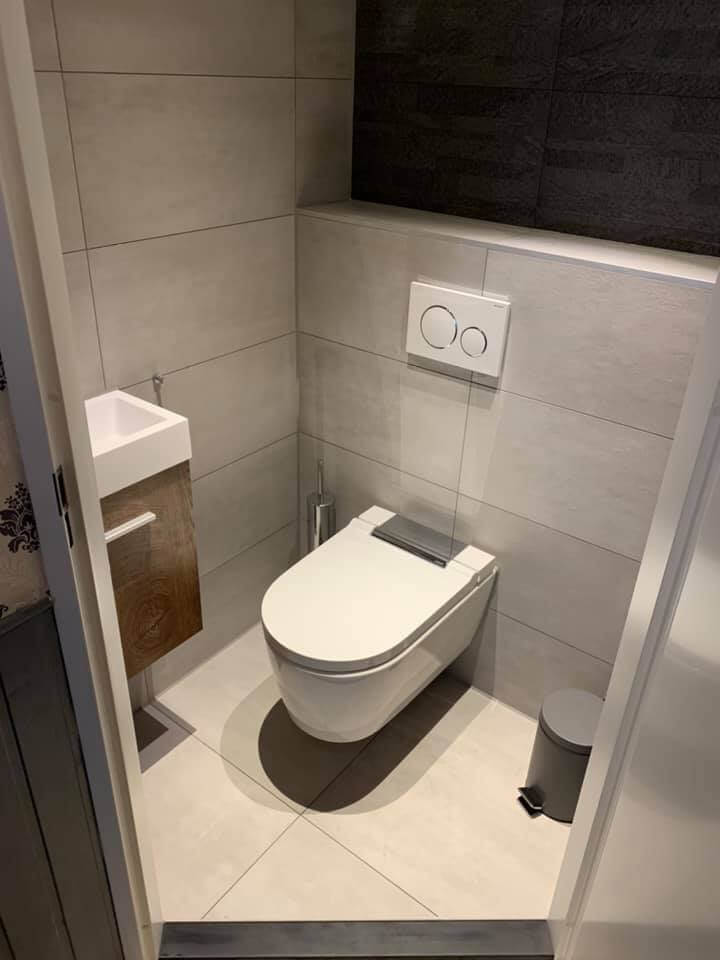 Nieuw toilet.