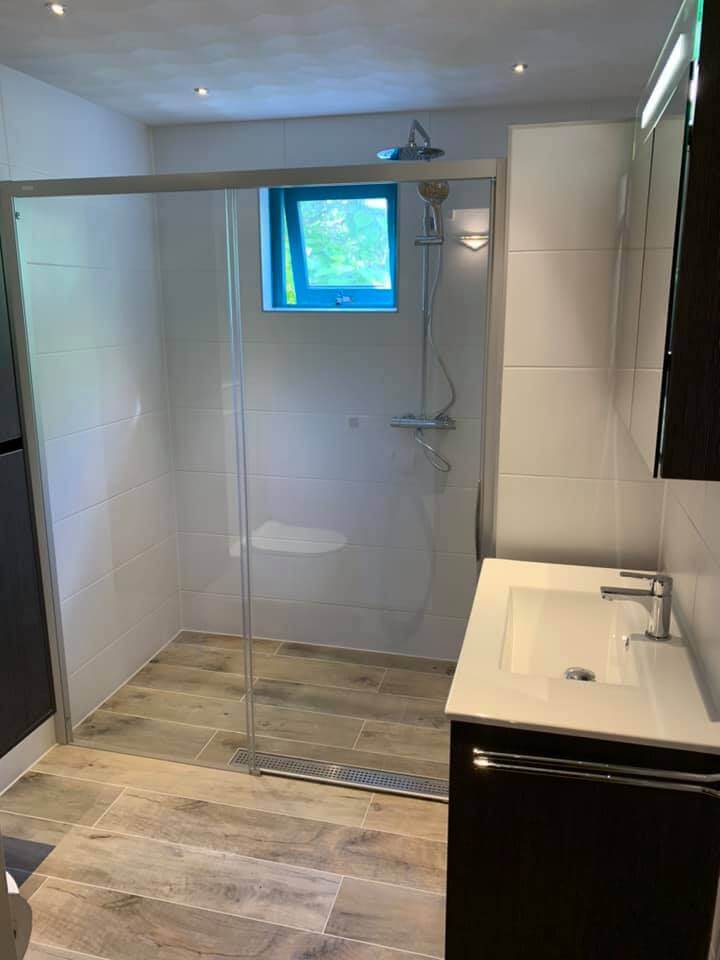 Mooie badkamer gemaakt