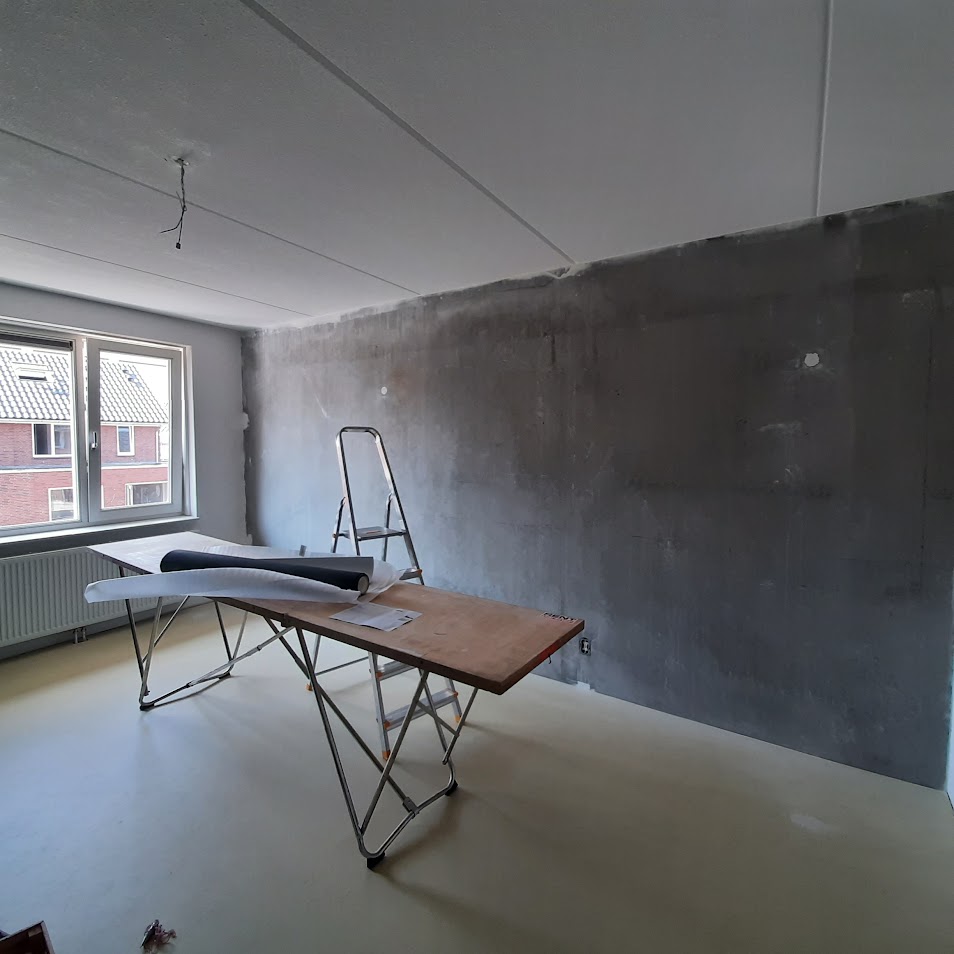 Professioneel Behangwerk - Strakke Wandafwerking
